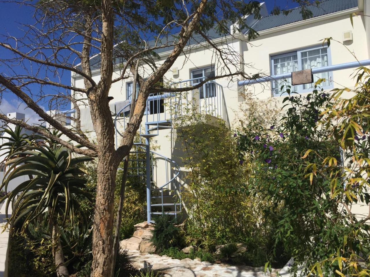 Perfect 10 - 10 To 13 Sleeper Luxury Holiday Home Breakage Deposit Of R2500 Per Weekend Lease Langebaan Exterior foto