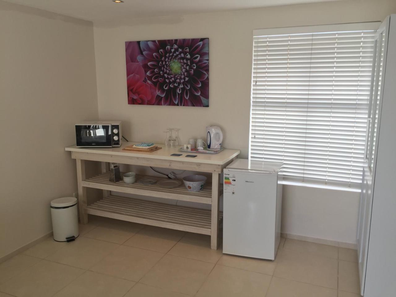 Perfect 10 - 10 To 13 Sleeper Luxury Holiday Home Breakage Deposit Of R2500 Per Weekend Lease Langebaan Exterior foto