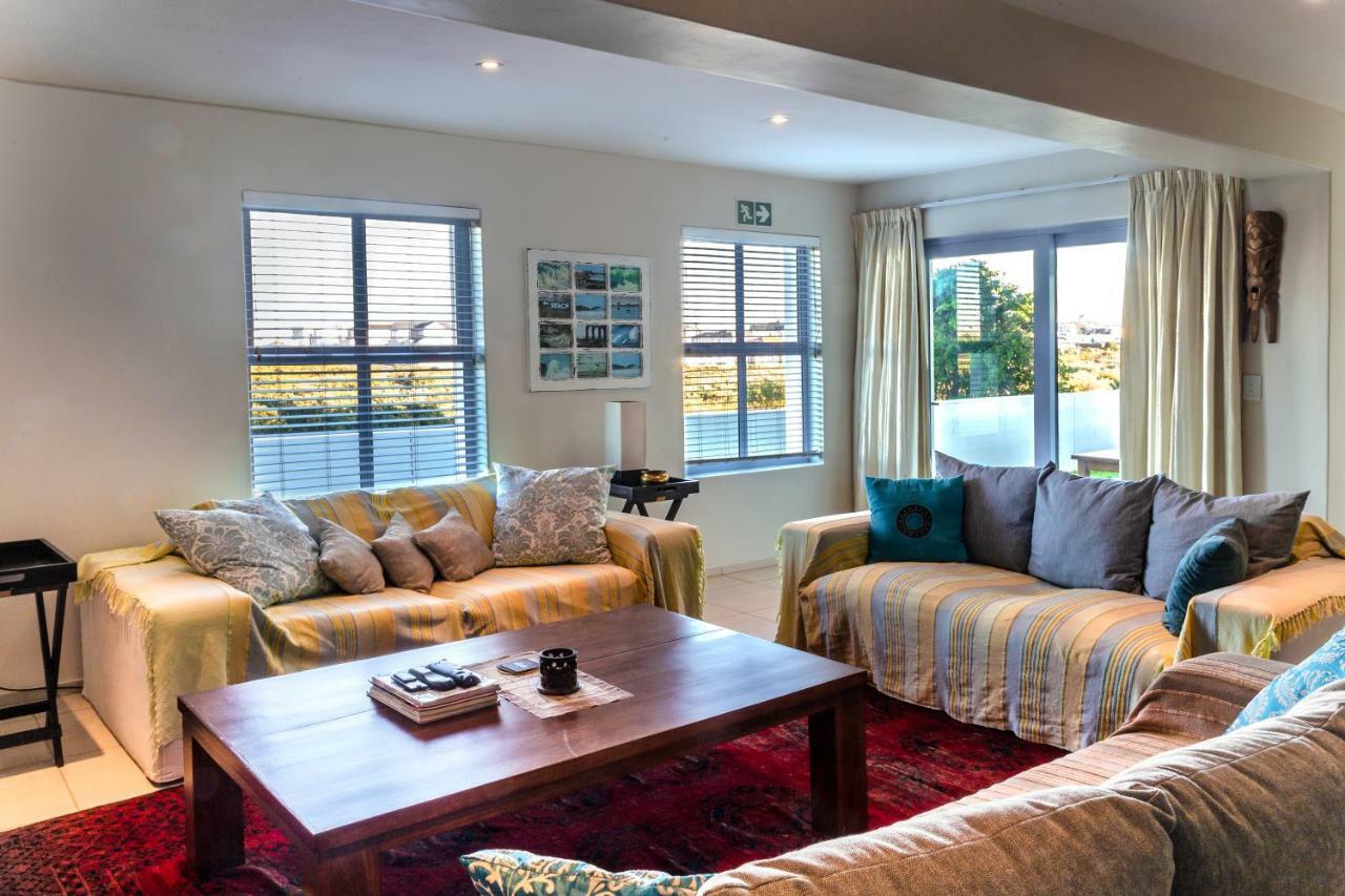 Perfect 10 - 10 To 13 Sleeper Luxury Holiday Home Breakage Deposit Of R2500 Per Weekend Lease Langebaan Exterior foto